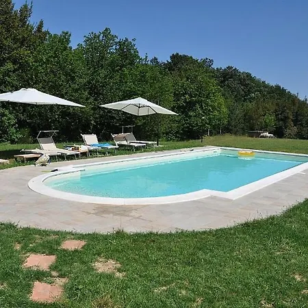 Zona Artigianale Callarella Sleeps 4 Pool * Sarnano