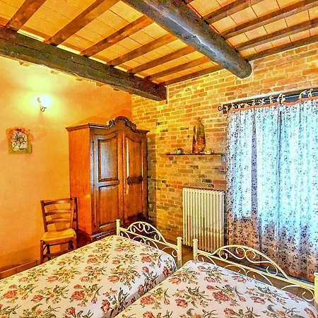 Zona Artigianale Callarella Sleeps 4 Pool